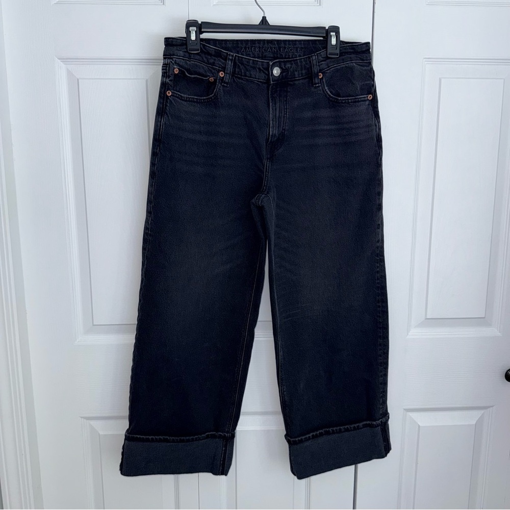 American Eagle AE‎ Dream Stovepipe wide Black Crop Cuffed Jeans size 10 SHORT